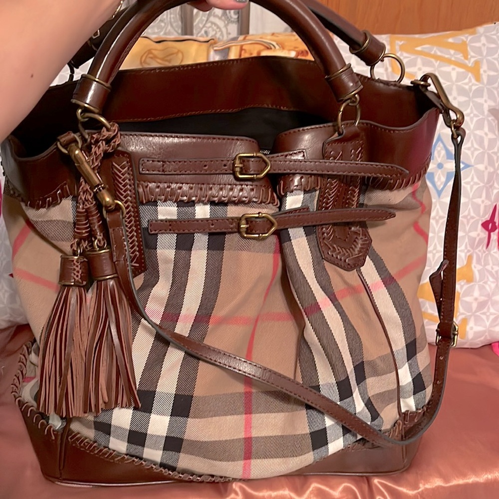 Burberry tote bag
